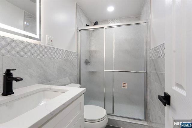 14 Pitcairn Avenue, Ho-ho-kus, NJ 07423