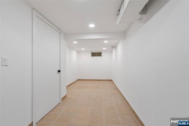 14 Pitcairn Avenue, Ho-ho-kus, NJ 07423