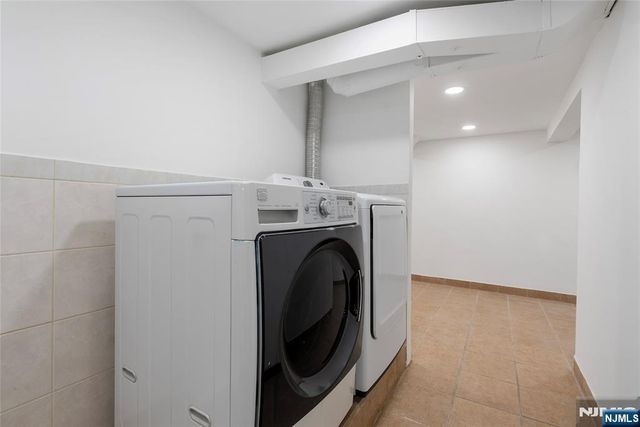 14 Pitcairn Avenue, Ho-ho-kus, NJ 07423