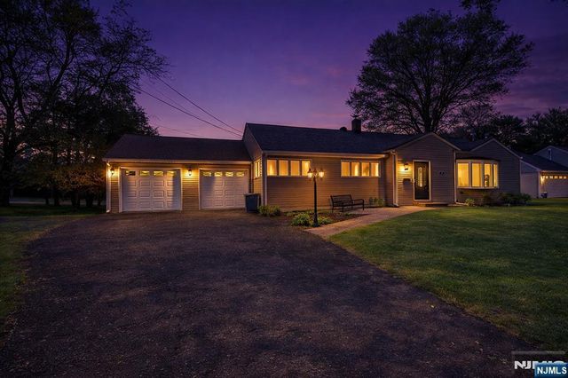 14 Pitcairn Avenue, Ho-ho-kus, NJ 07423