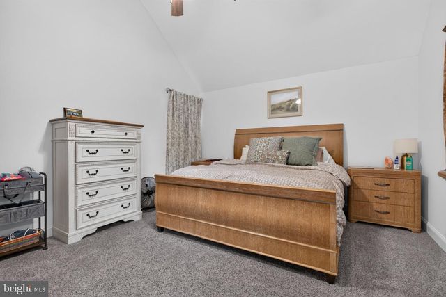 10 CAMDEN AVE, Voorhees, NJ 08043