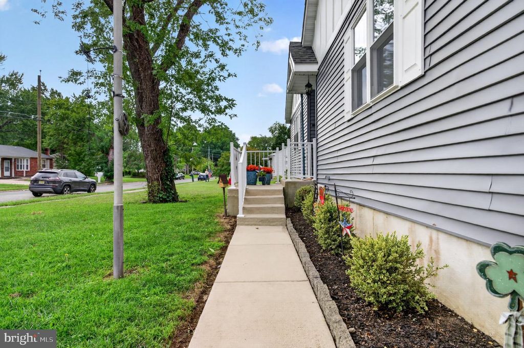 10 CAMDEN AVE, Voorhees, NJ 08043 — photo 3