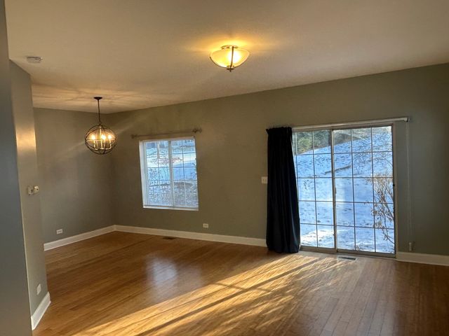 258 Windsor Court C, South Elgin, IL 60177