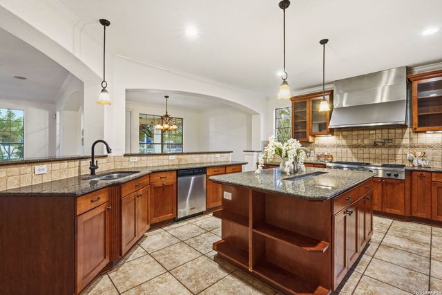 105 Clear Water, Boerne, TX 78006