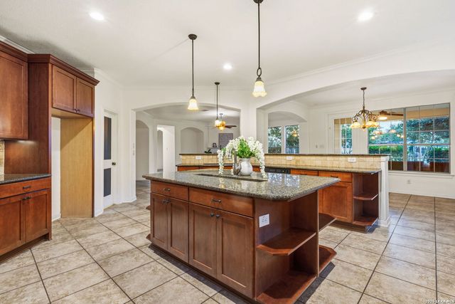 105 Clear Water, Boerne, TX 78006