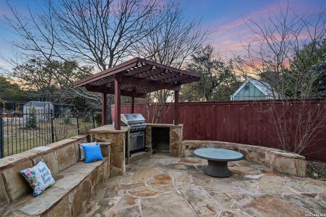 105 Clear Water, Boerne, TX 78006