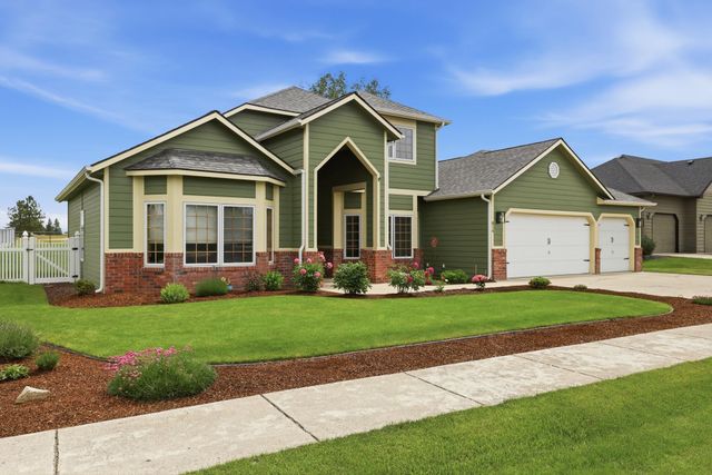814 N High Desert Dr, Deer Park, WA 99006