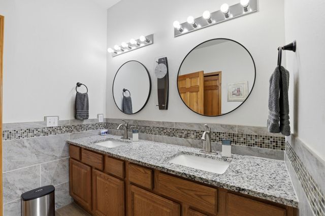 814 N High Desert Dr, Deer Park, WA 99006