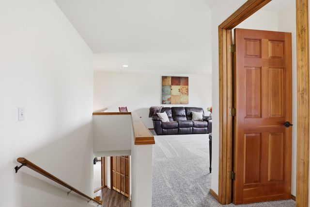 814 N High Desert Dr, Deer Park, WA 99006