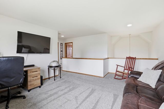 814 N High Desert Dr, Deer Park, WA 99006