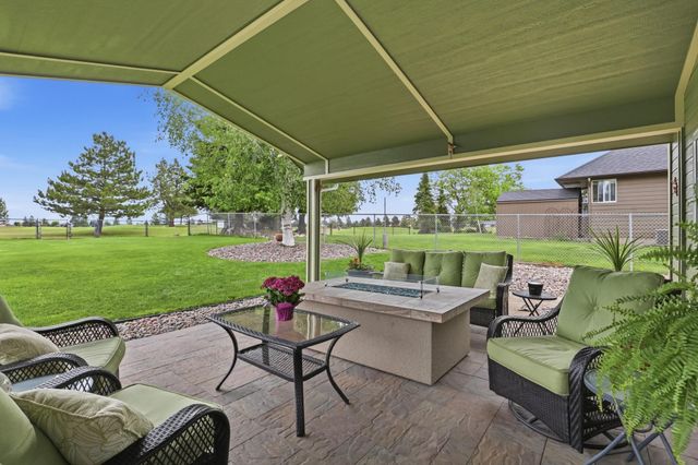 814 N High Desert Dr, Deer Park, WA 99006