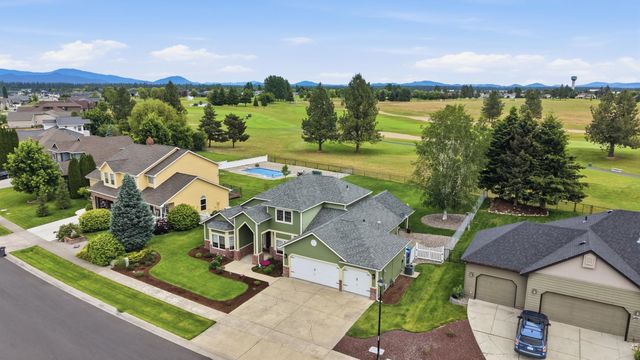 814 N High Desert Dr, Deer Park, WA 99006
