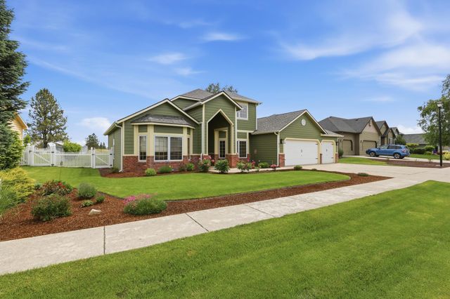 814 N High Desert Dr, Deer Park, WA 99006