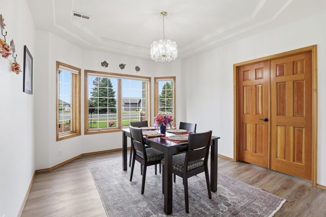 814 N High Desert Dr, Deer Park, WA 99006