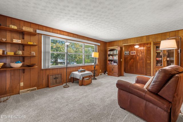 148 Green Hill Drive, Vonore, TN 37885