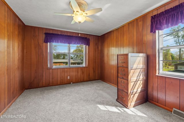 148 Green Hill Drive, Vonore, TN 37885