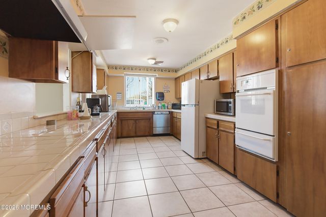 164 Camino Rio, Toms River, NJ 08755