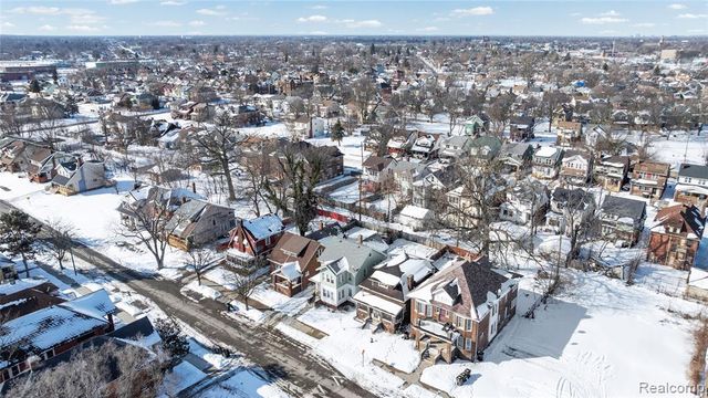 5272 Maplewood Street, Detroit, MI 48204