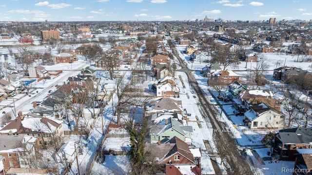 5272 Maplewood Street, Detroit, MI 48204