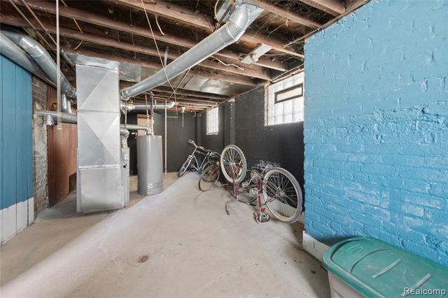 5272 Maplewood Street, Detroit, MI 48204