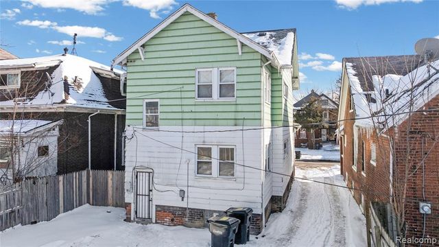 5272 Maplewood Street, Detroit, MI 48204