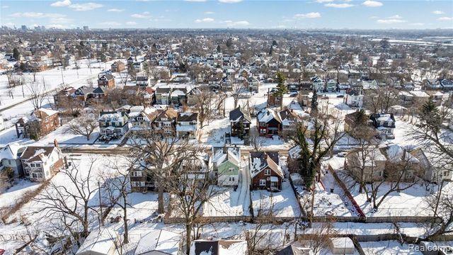 5272 Maplewood Street, Detroit, MI 48204