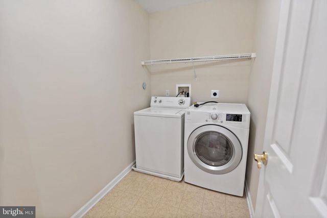 1501 MOHICAN CT, Frederick, MD 21701