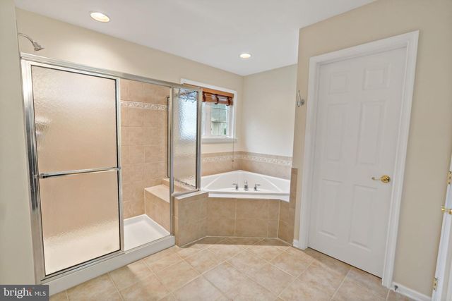 1501 MOHICAN CT, Frederick, MD 21701