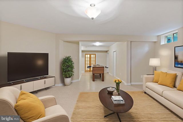 1501 MOHICAN CT, Frederick, MD 21701