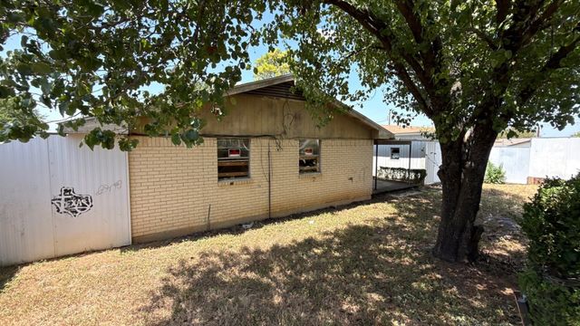 3976 Avocado Drive, Dallas, TX 75241