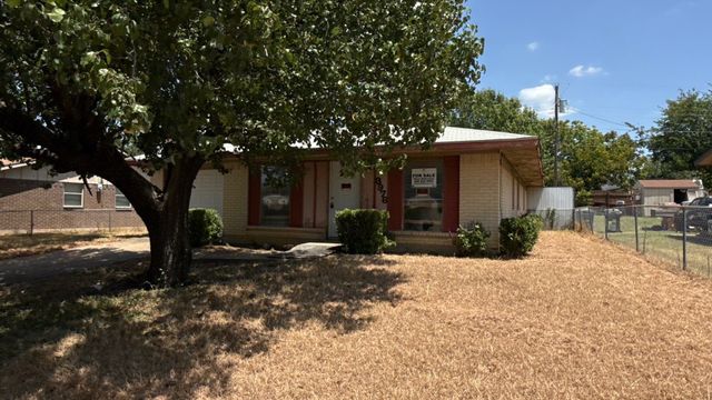 3976 Avocado Drive, Dallas, TX 75241