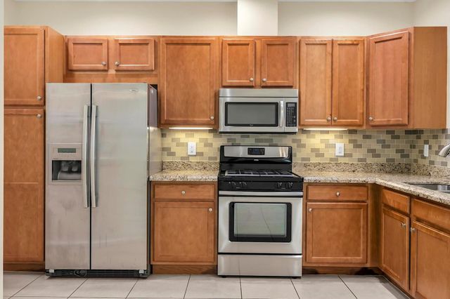 3330 NW 124th Way 3330, Sunrise, FL 33323