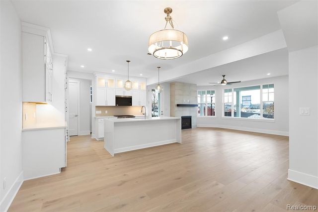 410 S Center Street, Northville, MI 48167