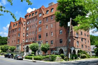 22 Sagamore Road Apt A, Bronxville, NY 10708