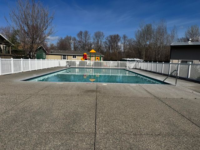 10 E South Stage Road SPC 305, Medford, OR 97501