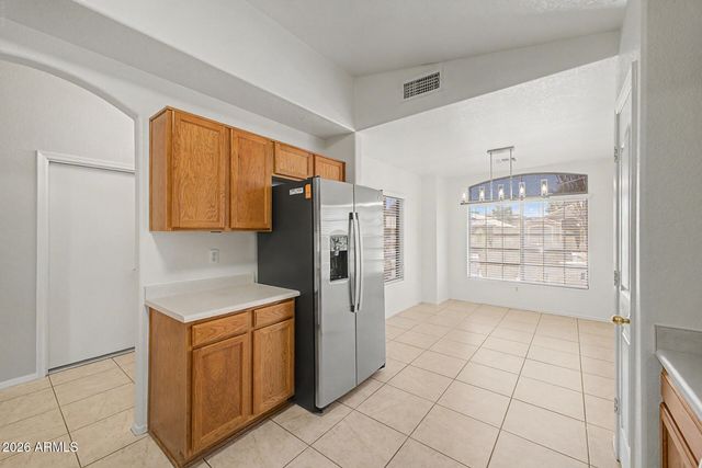 6602 W DESERT HOLLOW Drive, Phoenix, AZ 85083