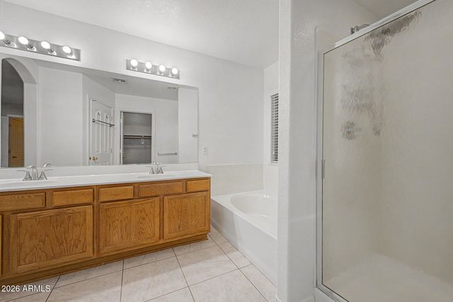 6602 W DESERT HOLLOW Drive, Phoenix, AZ 85083