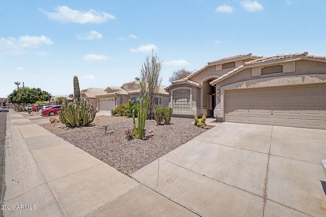 6602 W DESERT HOLLOW Drive, Phoenix, AZ 85083