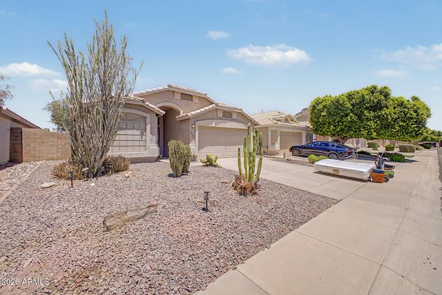 6602 W DESERT HOLLOW Drive, Phoenix, AZ 85083