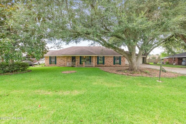 522 Claude Street, Breaux Bridge, LA 70517