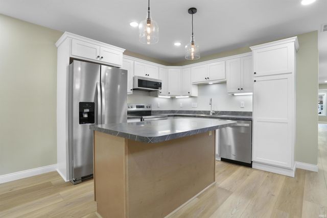 1317 S Linwood Avenue, Evansville, IN 47713