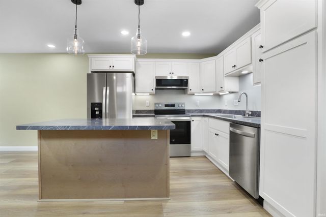 1317 S Linwood Avenue, Evansville, IN 47713