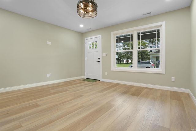 1317 S Linwood Avenue, Evansville, IN 47713