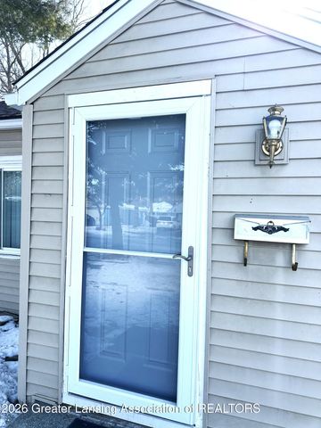 106 E Everettdale Avenue, Lansing, MI 48910