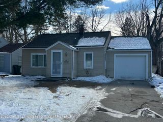 106 E Everettdale Avenue, Lansing, MI 48910