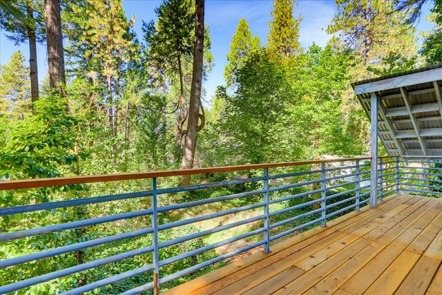 13020 Sadie D Dr, Nevada City, CA 95959