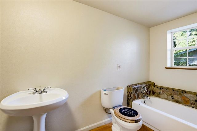 13020 Sadie D Dr, Nevada City, CA 95959