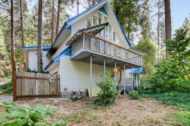 13020 Sadie D Dr, Nevada City, CA 95959