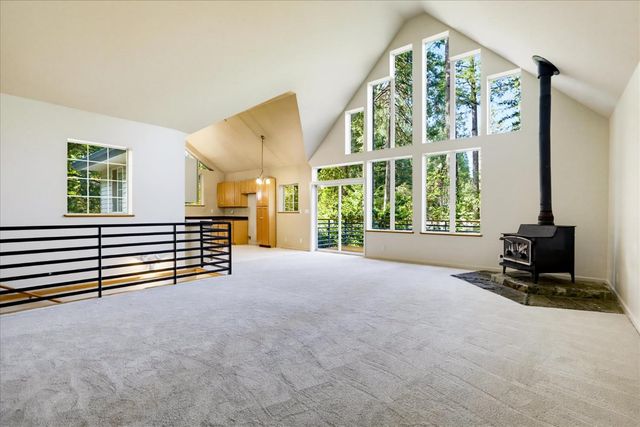 13020 Sadie D Dr, Nevada City, CA 95959