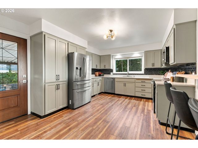25590 S ELDORADO Rd, Mulino, OR 97042